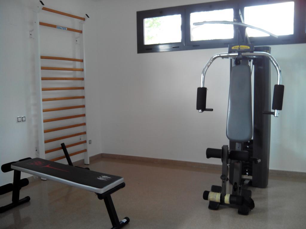 Apartamentos Tamarindo カーラ・デ・フィネストラット 部屋 写真