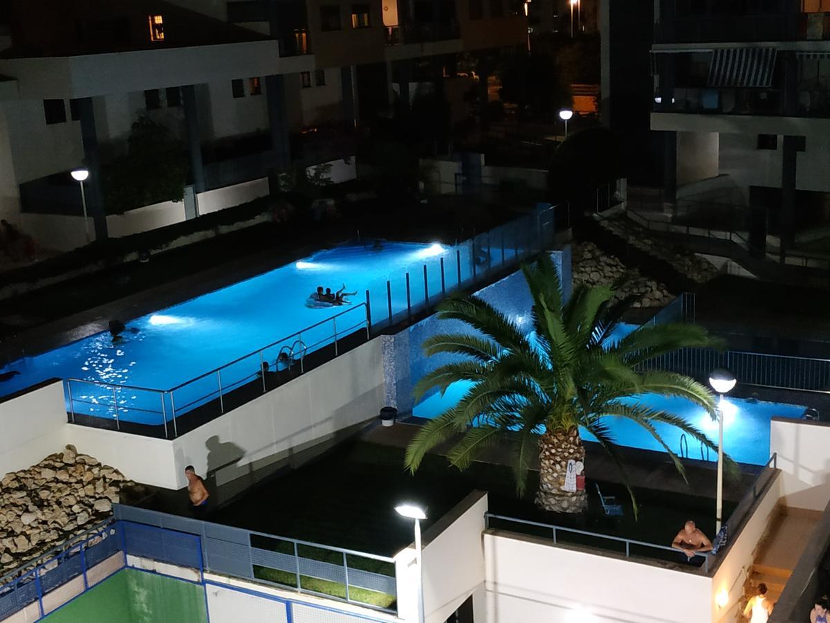 Apartamentos Tamarindo カーラ・デ・フィネストラット 部屋 写真